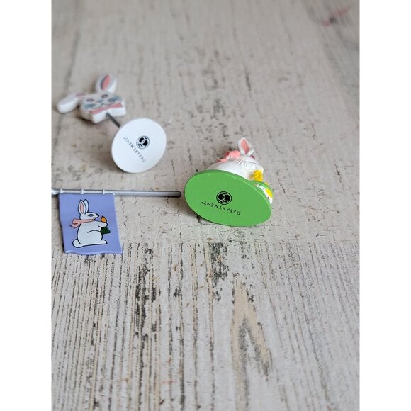 Dept 56 Easter bunny sign set village accessory set spring - Picture 7 of 7